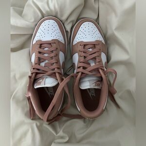 Nike Rose Dunks
